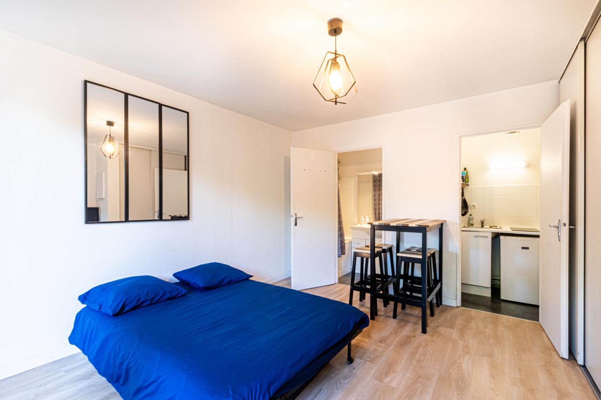 Agreable Proche Airbus Apartamento